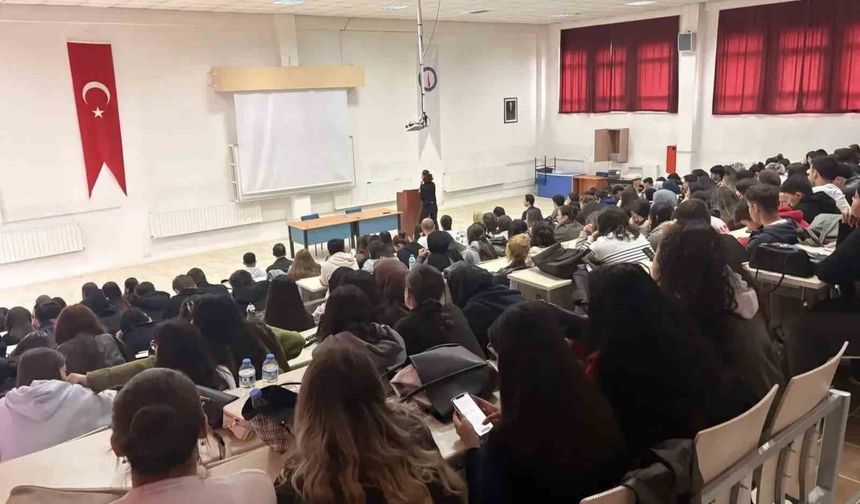 Hisarcık MYO'da öğrencilere bağımlılık farkındalığı eğitimi