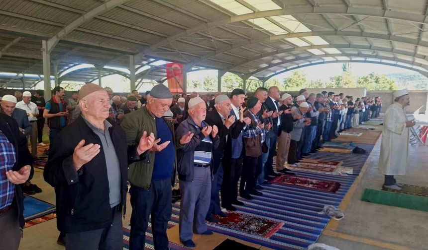 Hisarcık'ta Hak'ka şükür ve yağmur duası geleneği yaşatıldı
