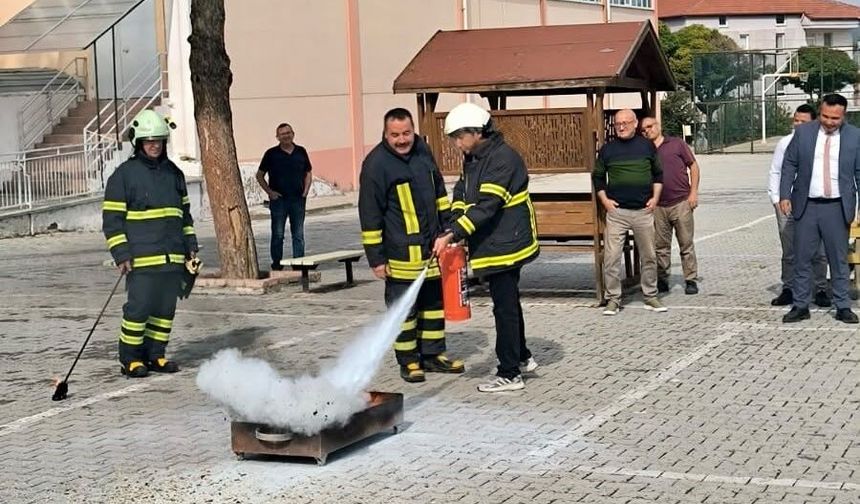 Hisarcık'ta öğrencilere Afet Farkındalık eğitimi verildi