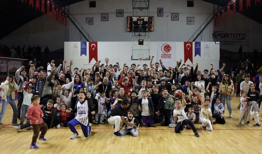 Kütahya Belediyespor, Uşak temsilcisini 69-65 mağlup etti