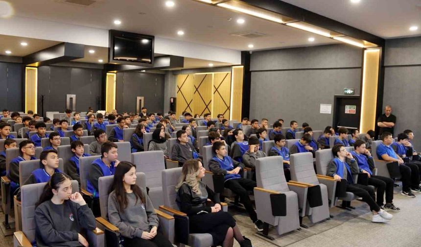 Kütahya OSB'de öğrencilere iş sağlığı ve güvenliği eğitimi verildi