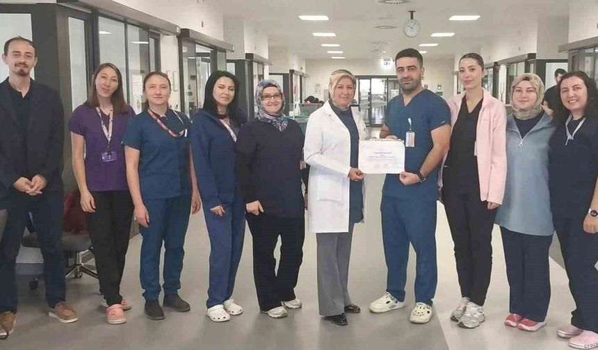 Kütahya Şehir Hastanesi'nde el hijyeni teşekkürünü Dahiliye Yoğun Bakım Ünitesi aldı