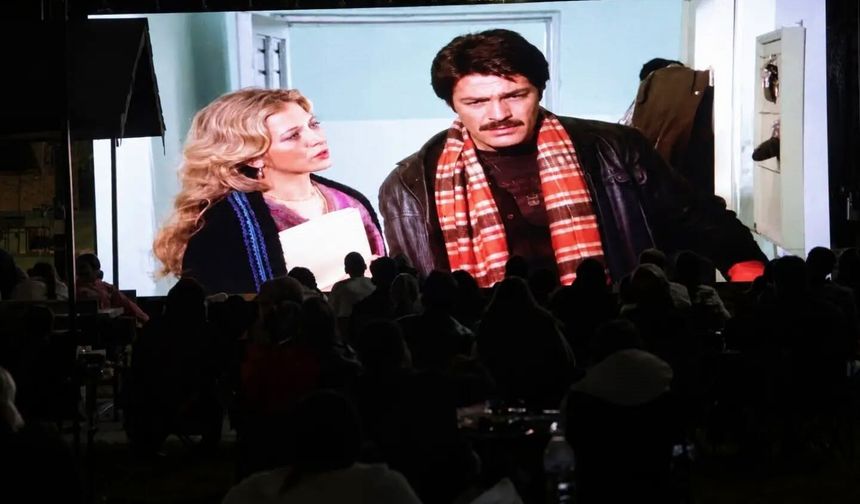 Kütahya'da açık hava sineması keyfi