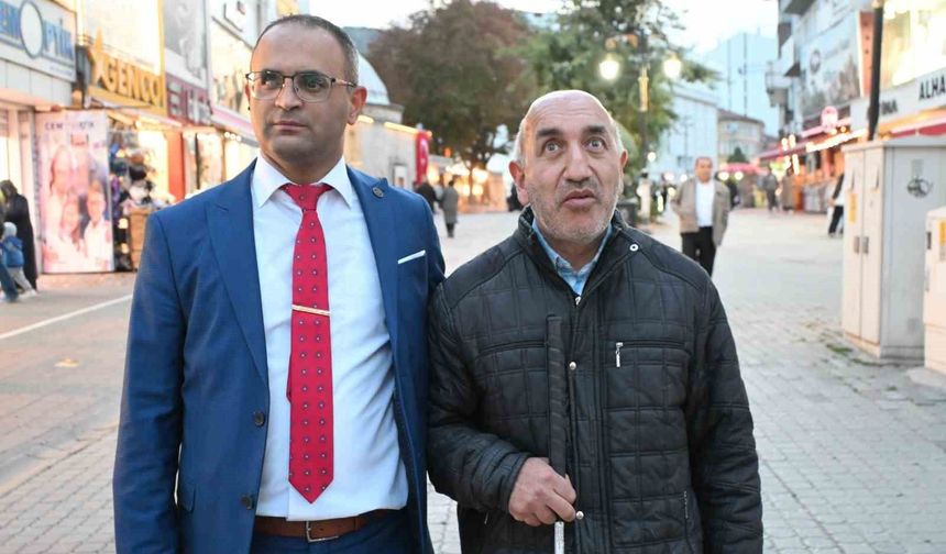 Kütahya'da görme engellilerin kılavuz yol mücadelesi: 'Bu yollar bizim hayat yolumuz'