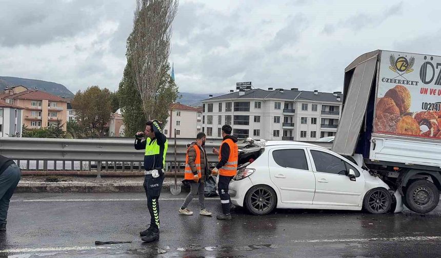 Kütahya'da zincirleme trafik kazası: 1 yaralı