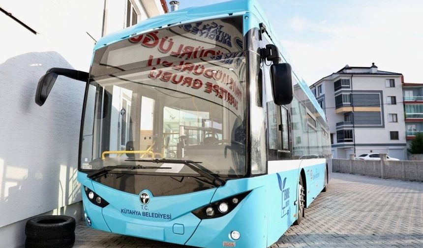 Kütahya'nın elektrikli otobüsleri COP31 için Antalya'ya gönderdi