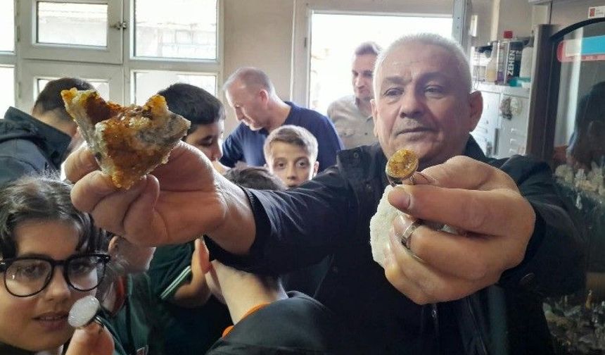 Tavşanlılı öğrenciler taş sanatını yerinde inceledi