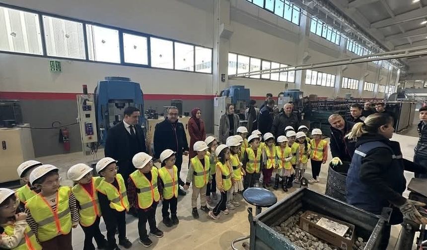 Simav’da miniklere meslek tanıtımı, "Ustasından İşin Sırrı" projesi başladı