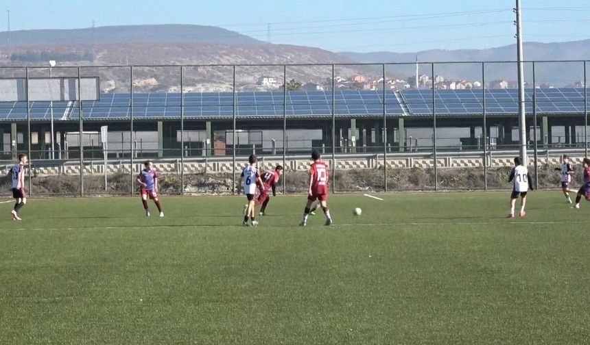 Sömestr tatilinde minik futbolcular için heyecan dolu bir turnuva düzenlendi