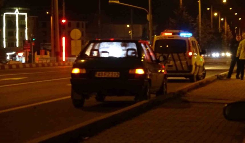Tavşanlı’da otomobil yayaya çarptı: 1 yaralı